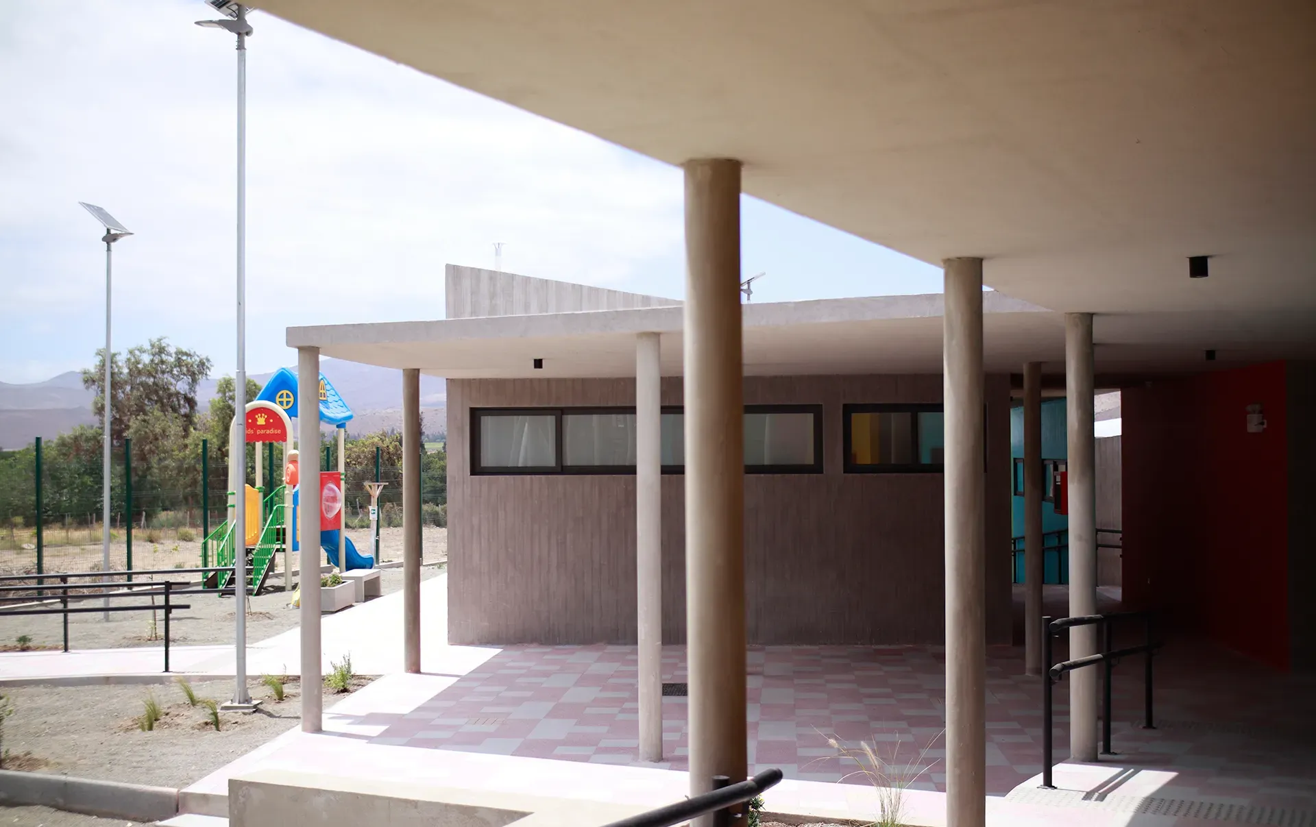 Escuela Rigoberto Pizarro render 8